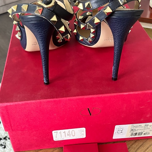 Valentino rock stud heels navy blue leather size 40 in original box. xtra studs - Picture 4 of 6